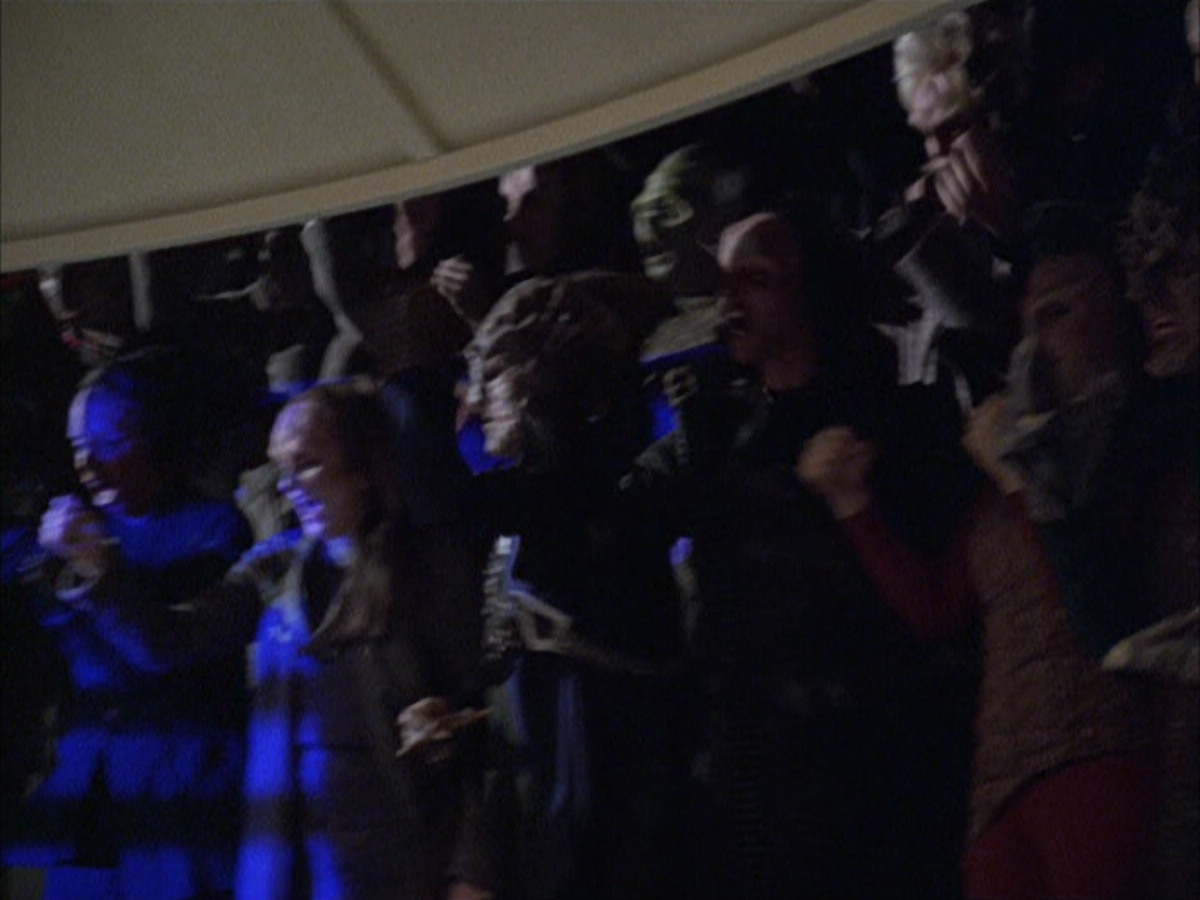 extant_StarTrek_VOY_6x15-Tsunkatse_00193.jpg