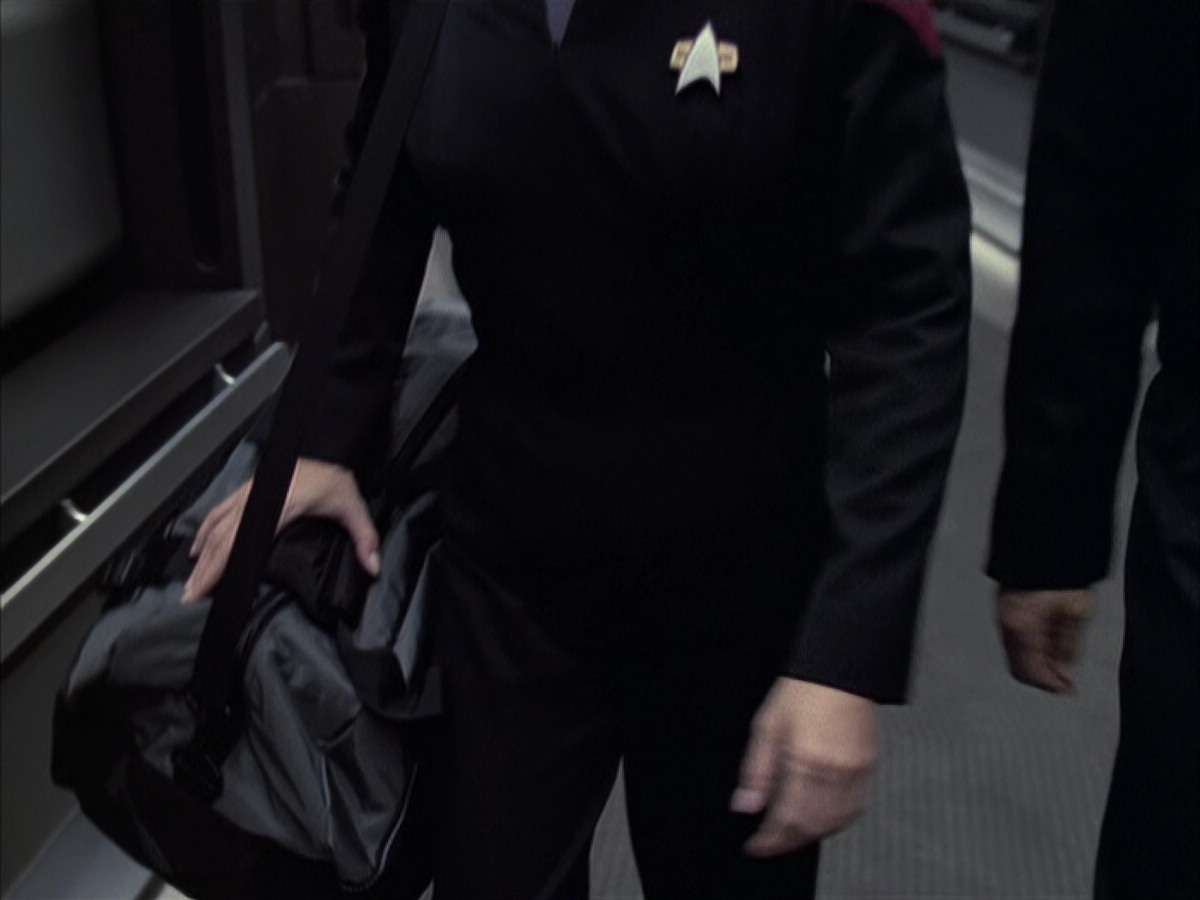 extant_StarTrek_VOY_6x15-Tsunkatse_00379.jpg
