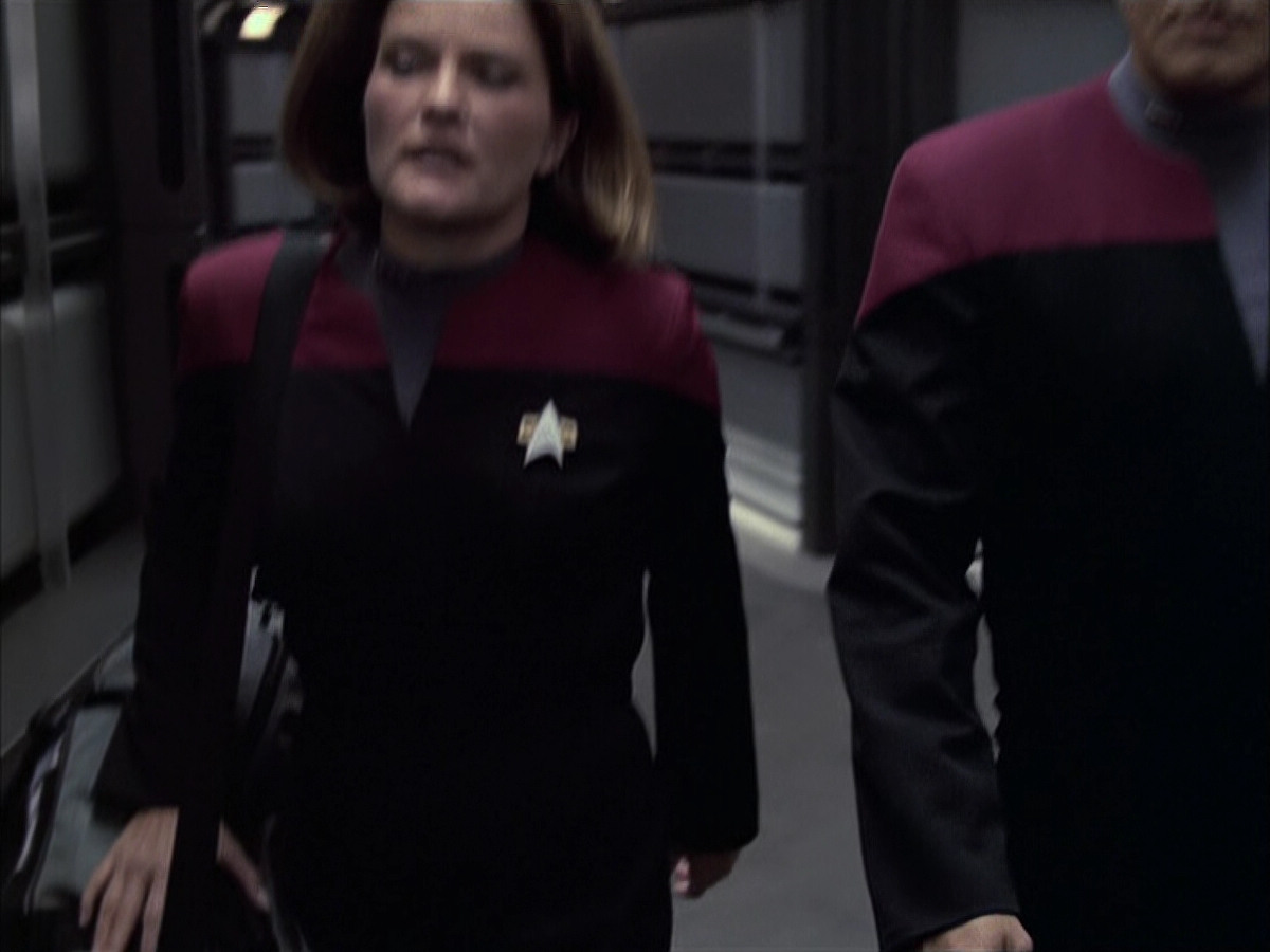 extant_StarTrek_VOY_6x15-Tsunkatse_00380.jpg