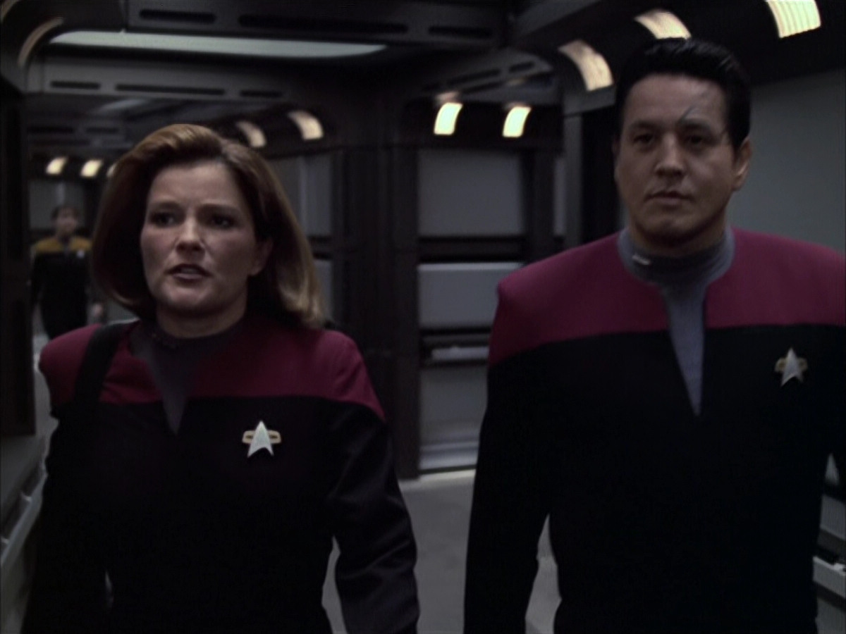 extant_StarTrek_VOY_6x15-Tsunkatse_00381.jpg