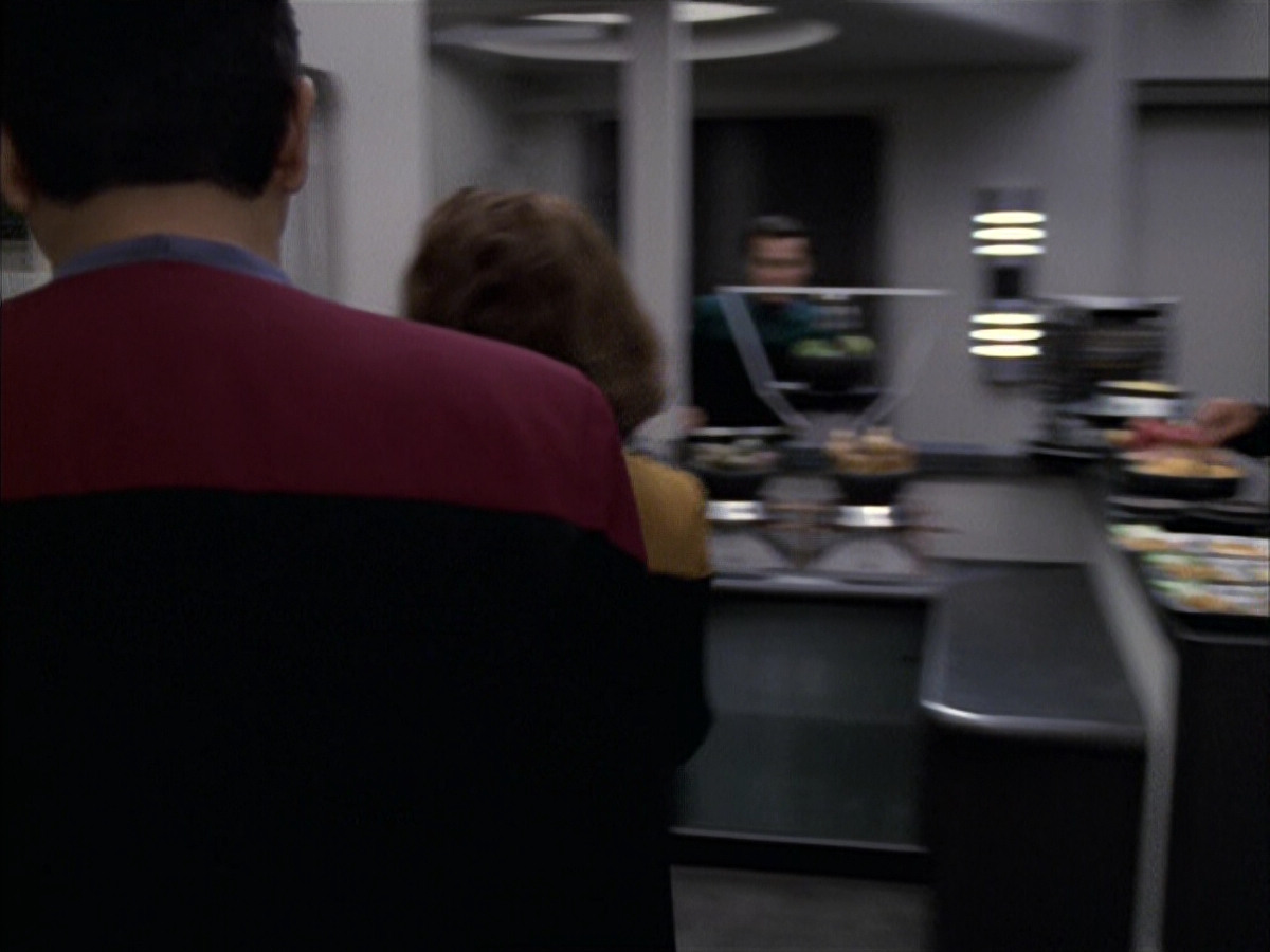 extant_StarTrek_VOY_6x15-Tsunkatse_00463.jpg