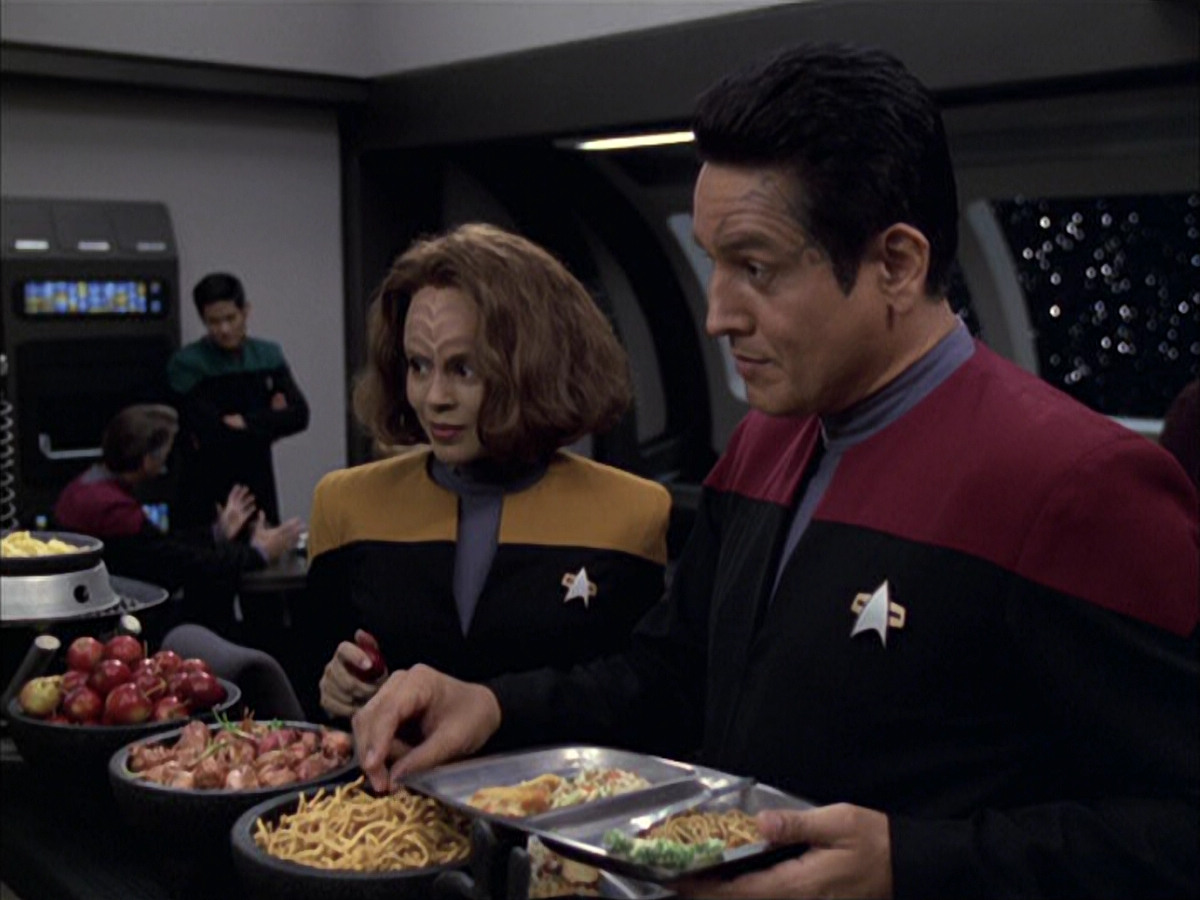 extant_StarTrek_VOY_6x15-Tsunkatse_00524.jpg