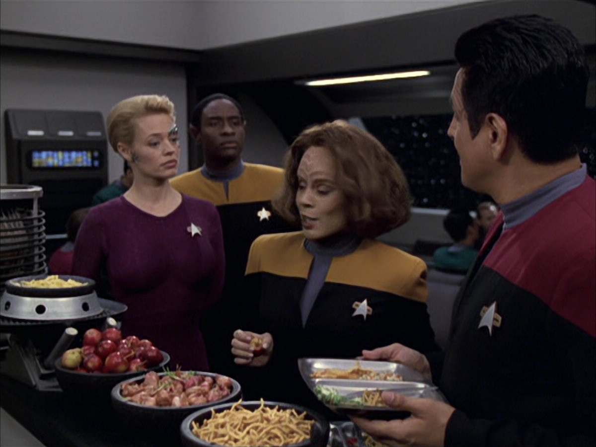 extant_StarTrek_VOY_6x15-Tsunkatse_00535.jpg