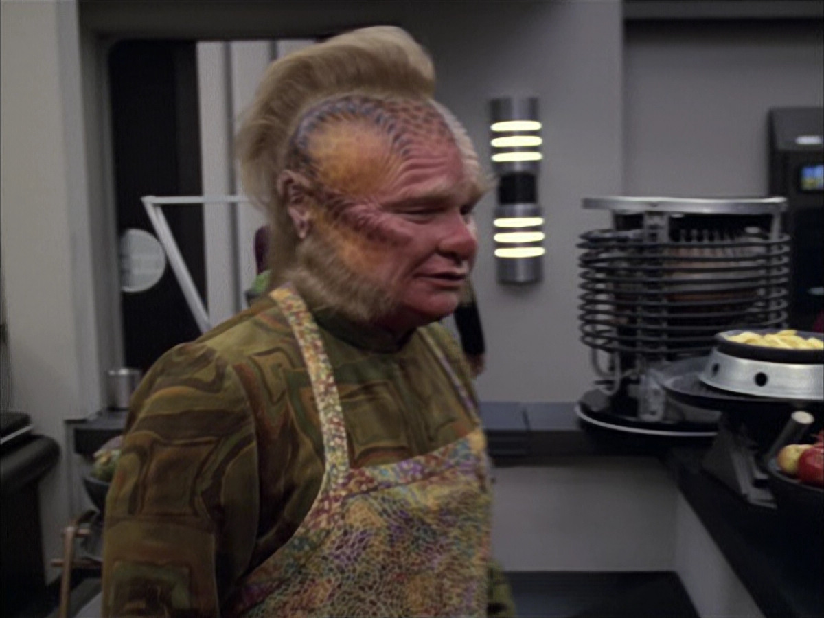 extant_StarTrek_VOY_6x15-Tsunkatse_00584.jpg