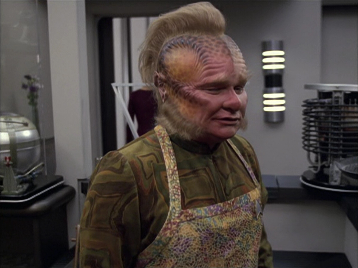 extant_StarTrek_VOY_6x15-Tsunkatse_00585.jpg