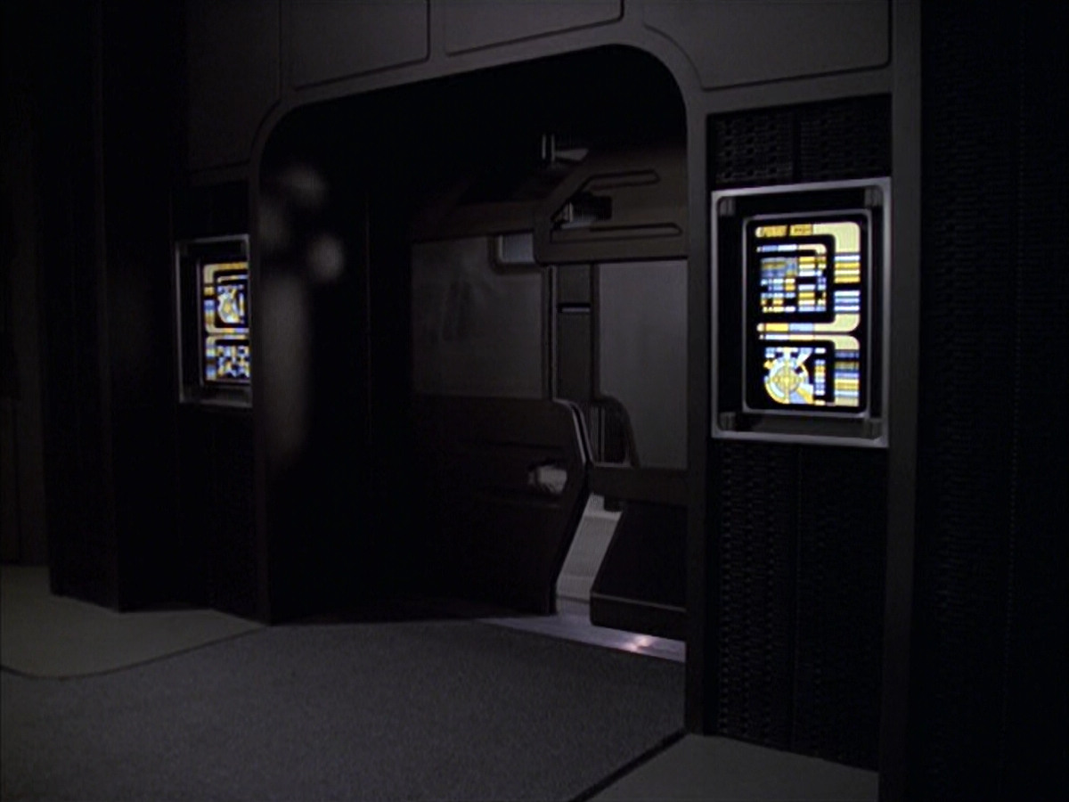 extant_StarTrek_VOY_6x15-Tsunkatse_00590.jpg