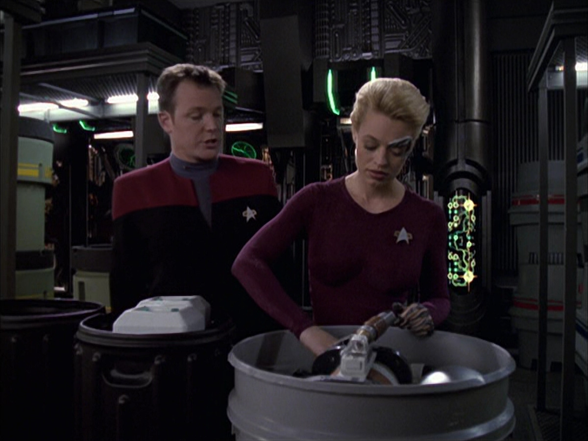 extant_StarTrek_VOY_6x15-Tsunkatse_00615.jpg