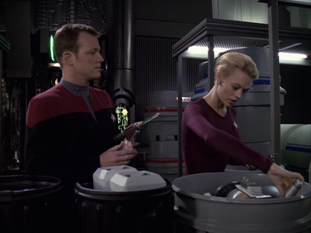 extant_StarTrek_VOY_6x15-Tsunkatse_00633.jpg