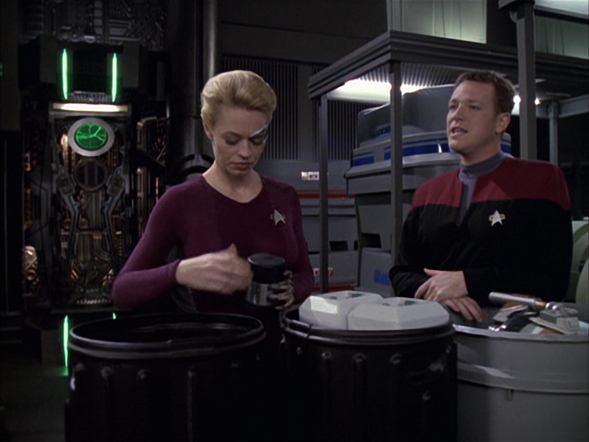 extant_StarTrek_VOY_6x15-Tsunkatse_00663.jpg