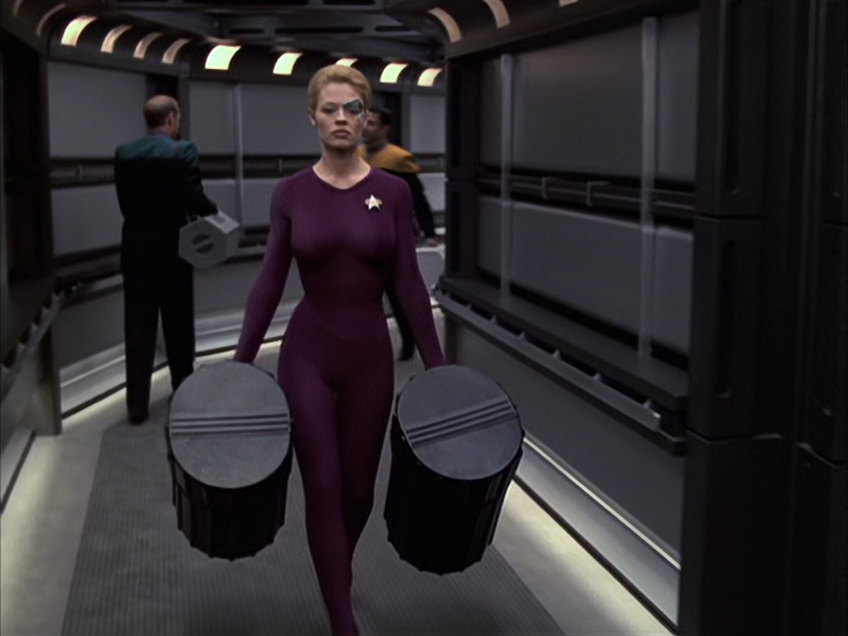 extant_StarTrek_VOY_6x15-Tsunkatse_00682.jpg