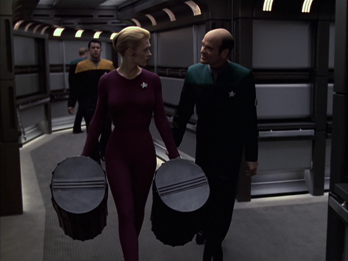 extant_StarTrek_VOY_6x15-Tsunkatse_00685.jpg