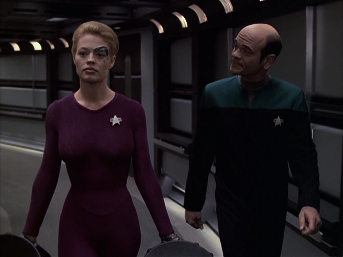 extant_StarTrek_VOY_6x15-Tsunkatse_00701.jpg