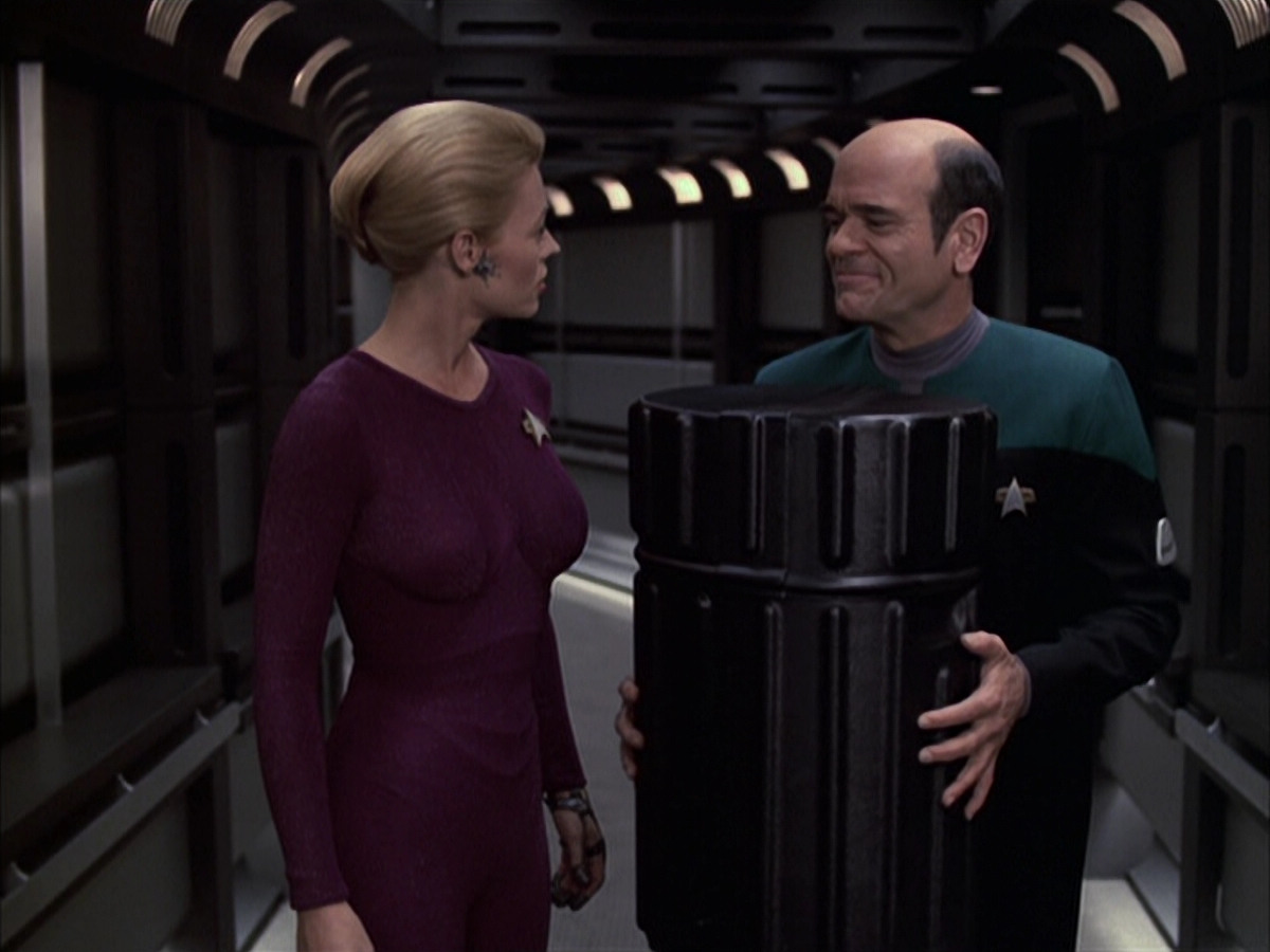 extant_StarTrek_VOY_6x15-Tsunkatse_00761.jpg