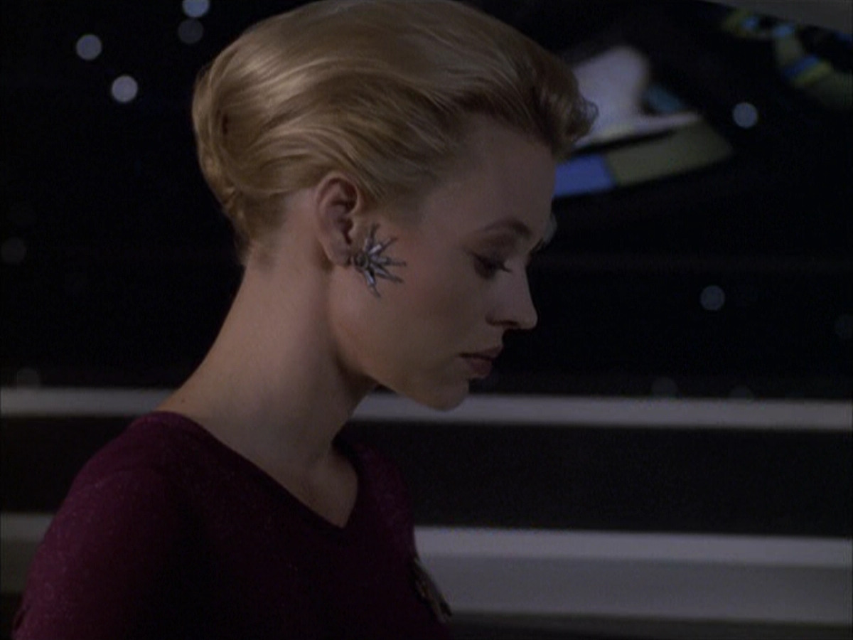 extant_StarTrek_VOY_6x15-Tsunkatse_00834.jpg