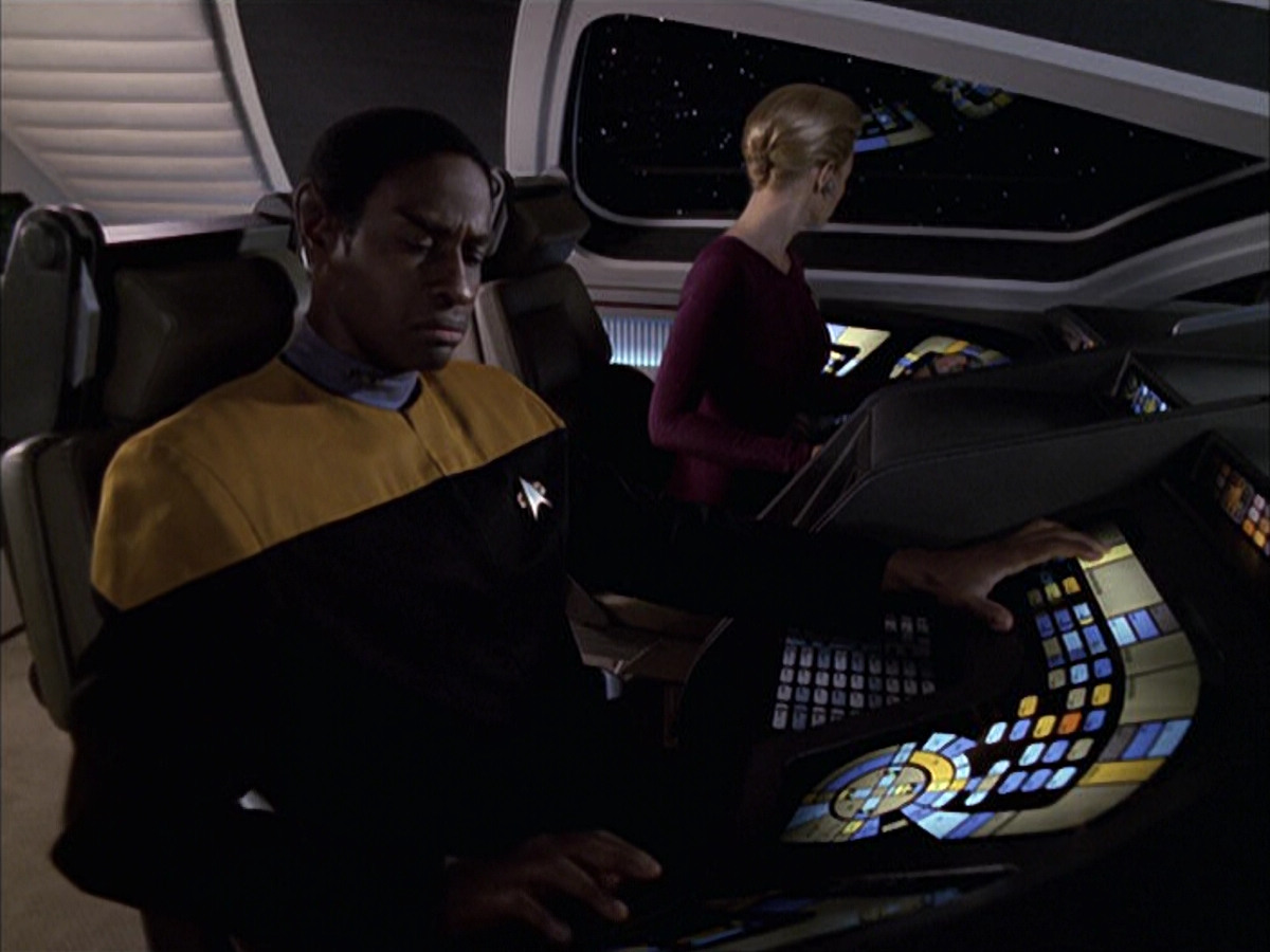 extant_StarTrek_VOY_6x15-Tsunkatse_00844.jpg
