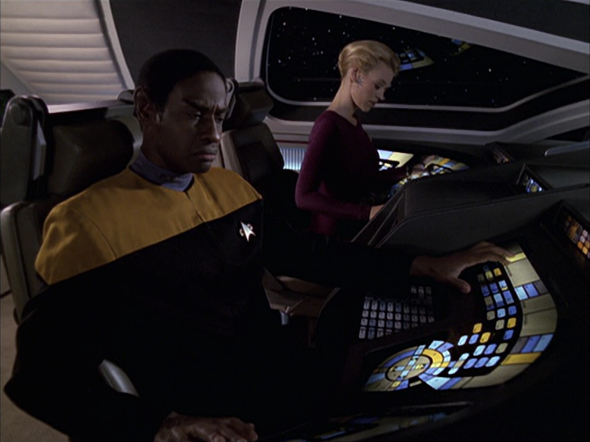extant_StarTrek_VOY_6x15-Tsunkatse_00845.jpg