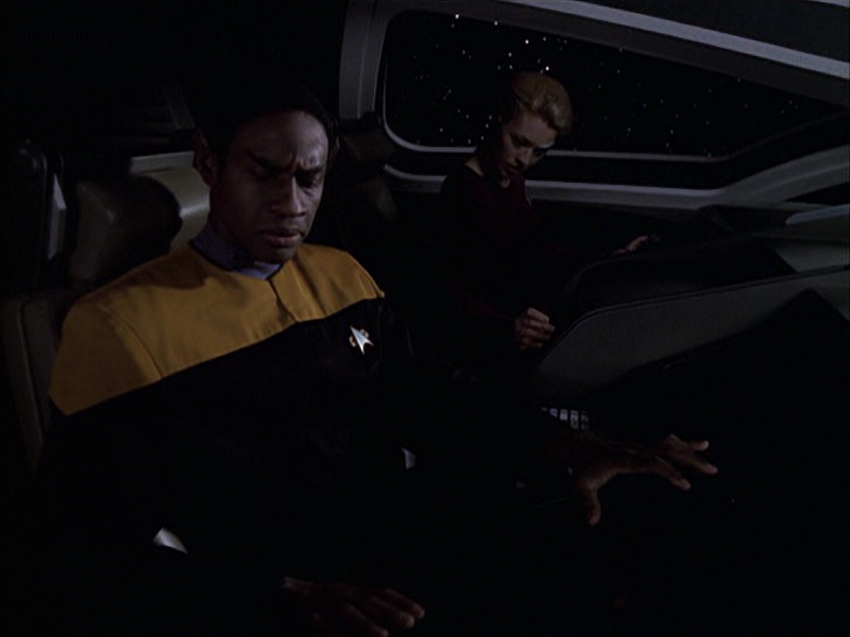 extant_StarTrek_VOY_6x15-Tsunkatse_00887.jpg