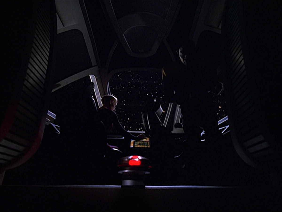 extant_StarTrek_VOY_6x15-Tsunkatse_00895.jpg