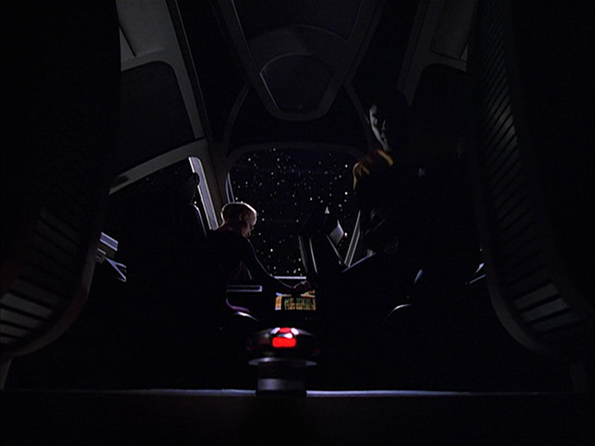 extant_StarTrek_VOY_6x15-Tsunkatse_00896.jpg