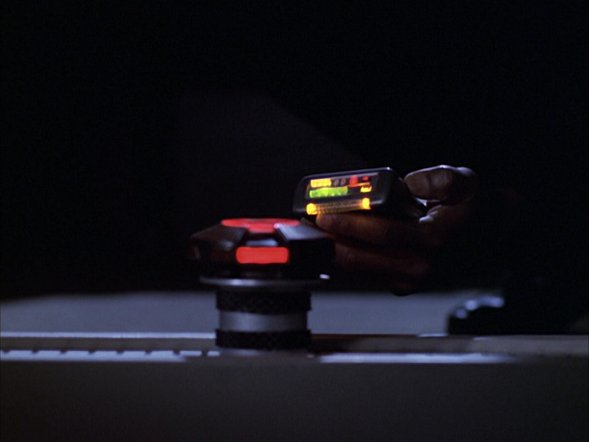extant_StarTrek_VOY_6x15-Tsunkatse_00900.jpg
