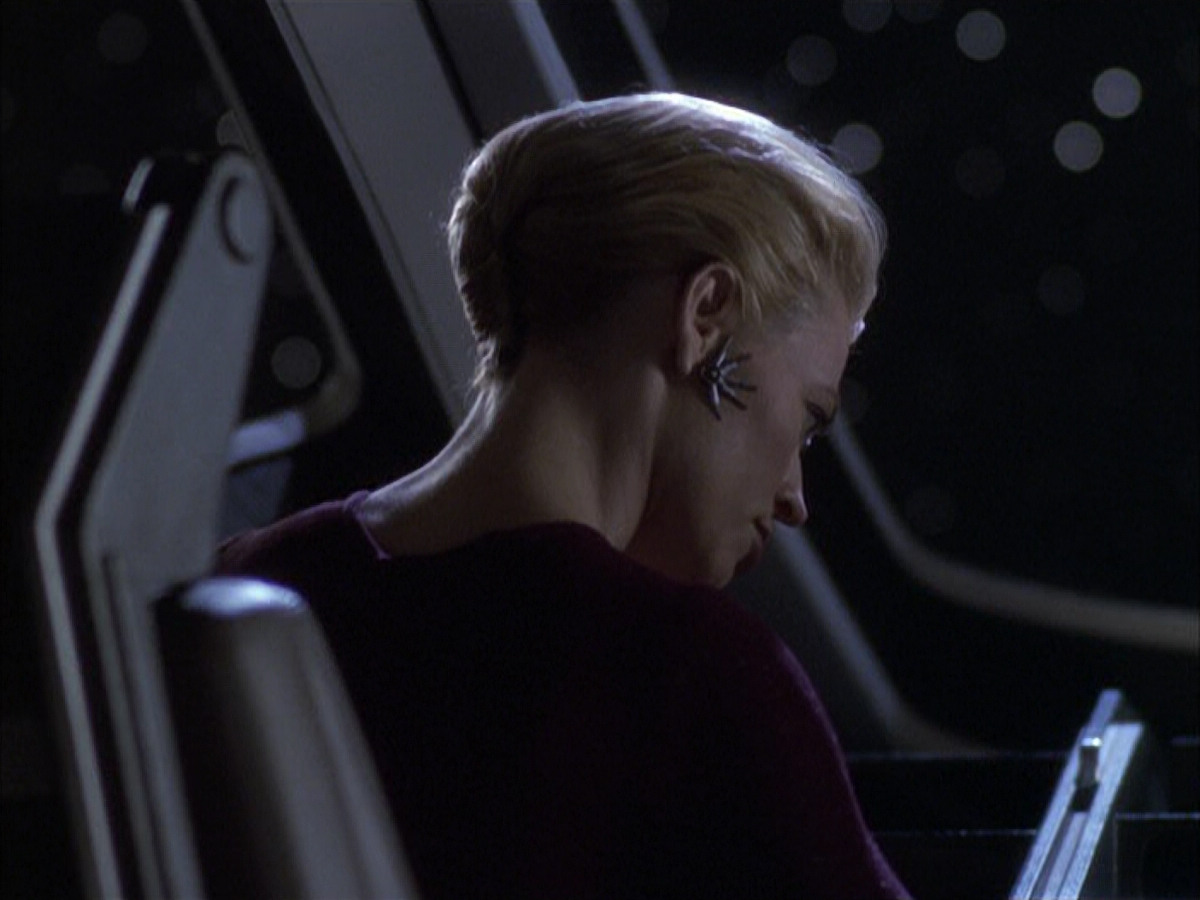 extant_StarTrek_VOY_6x15-Tsunkatse_00908.jpg
