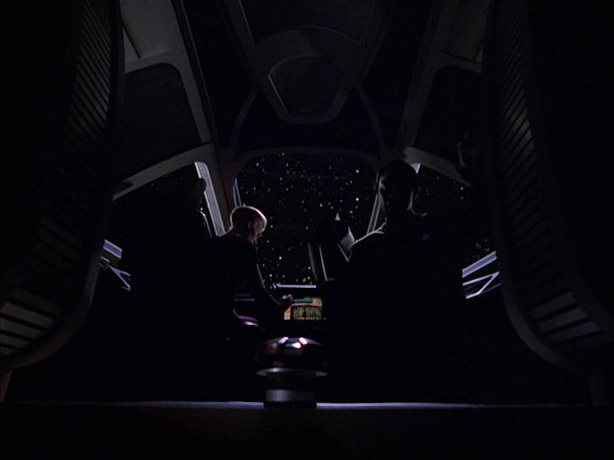 extant_StarTrek_VOY_6x15-Tsunkatse_00914.jpg