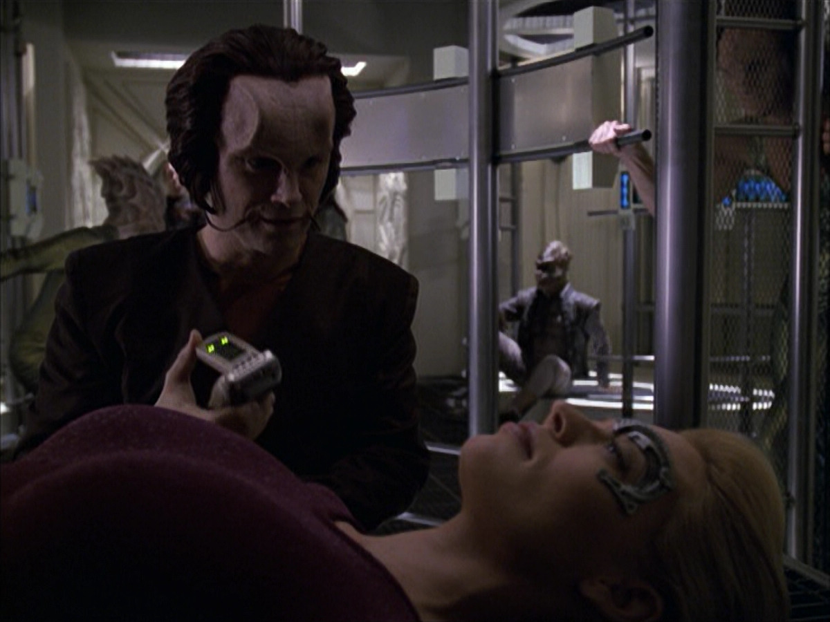extant_StarTrek_VOY_6x15-Tsunkatse_00939.jpg