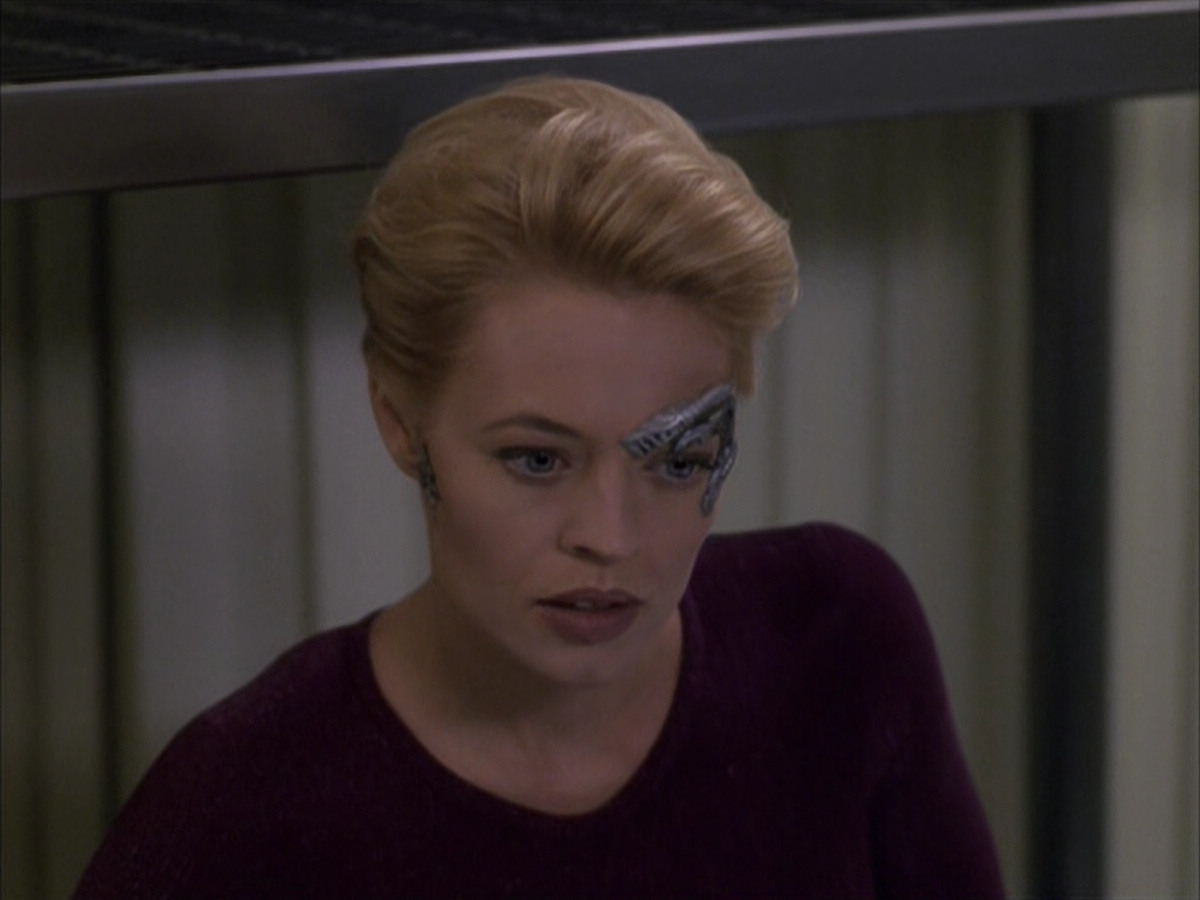 extant_StarTrek_VOY_6x15-Tsunkatse_00950.jpg