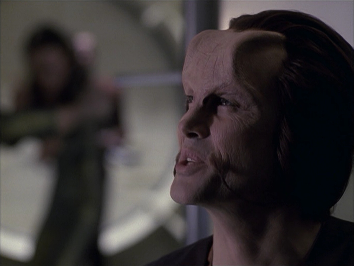 extant_StarTrek_VOY_6x15-Tsunkatse_00951.jpg