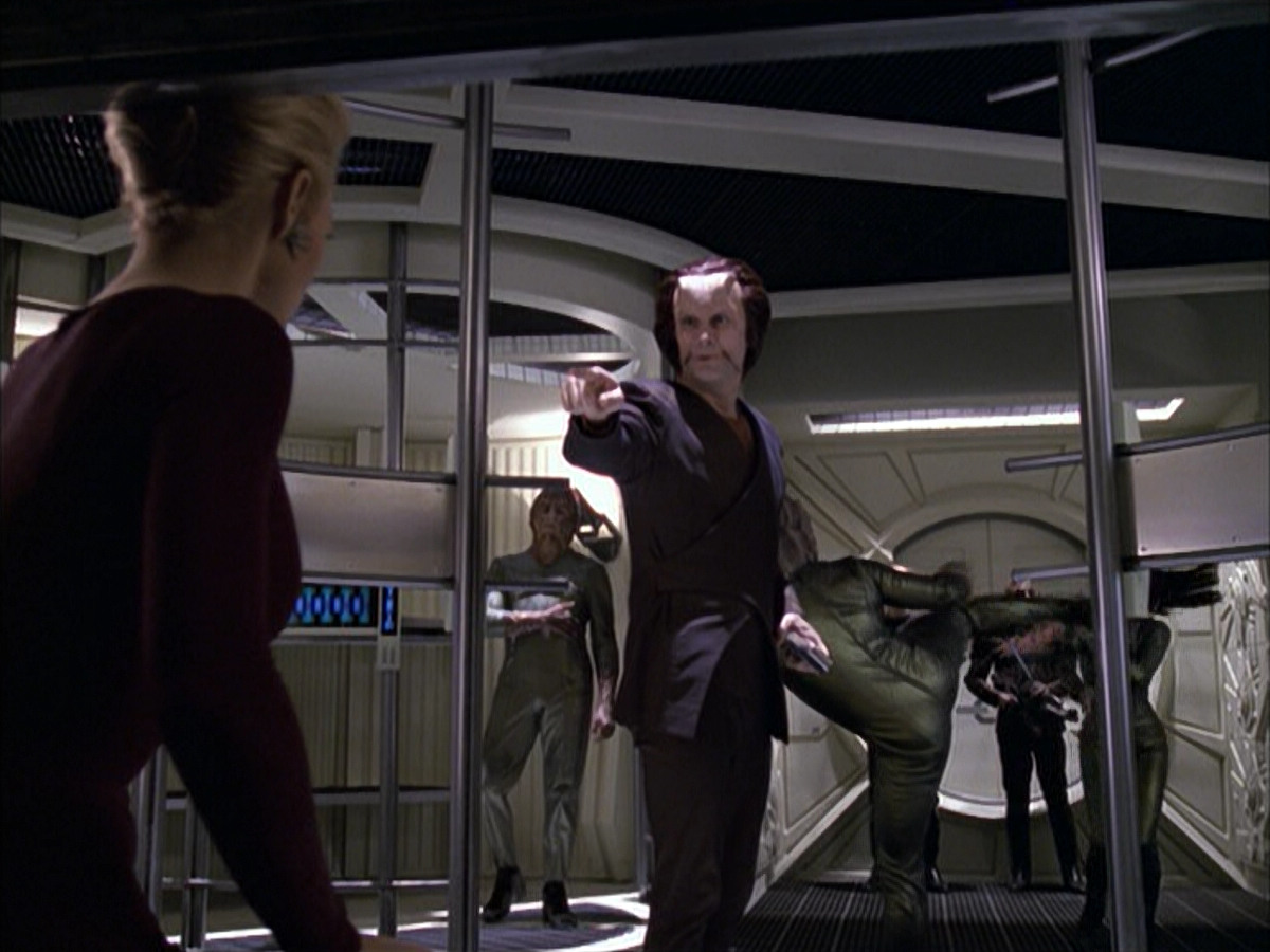 extant_StarTrek_VOY_6x15-Tsunkatse_00963.jpg