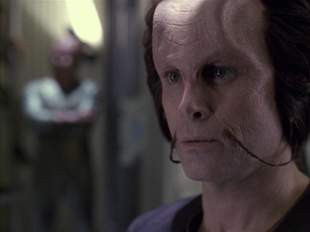 extant_StarTrek_VOY_6x15-Tsunkatse_01064.jpg