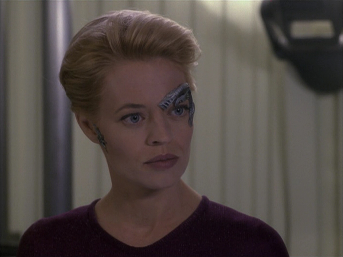 extant_StarTrek_VOY_6x15-Tsunkatse_01130.jpg