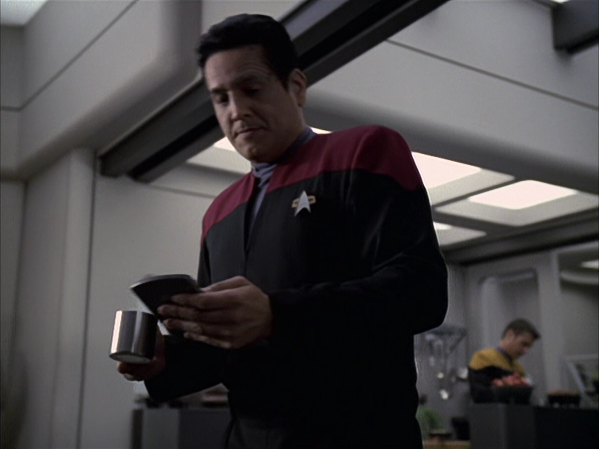 extant_StarTrek_VOY_6x15-Tsunkatse_01153.jpg