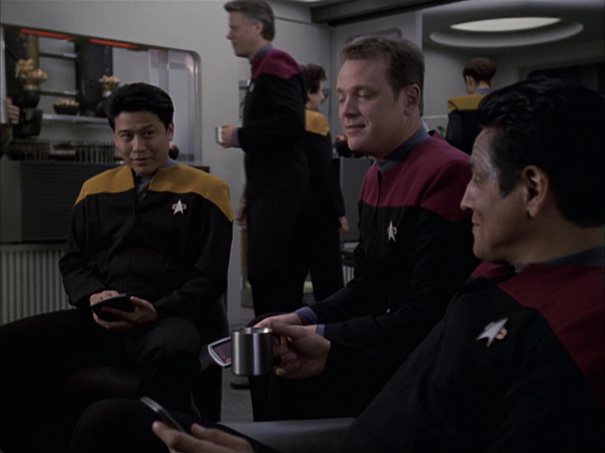 extant_StarTrek_VOY_6x15-Tsunkatse_01193.jpg