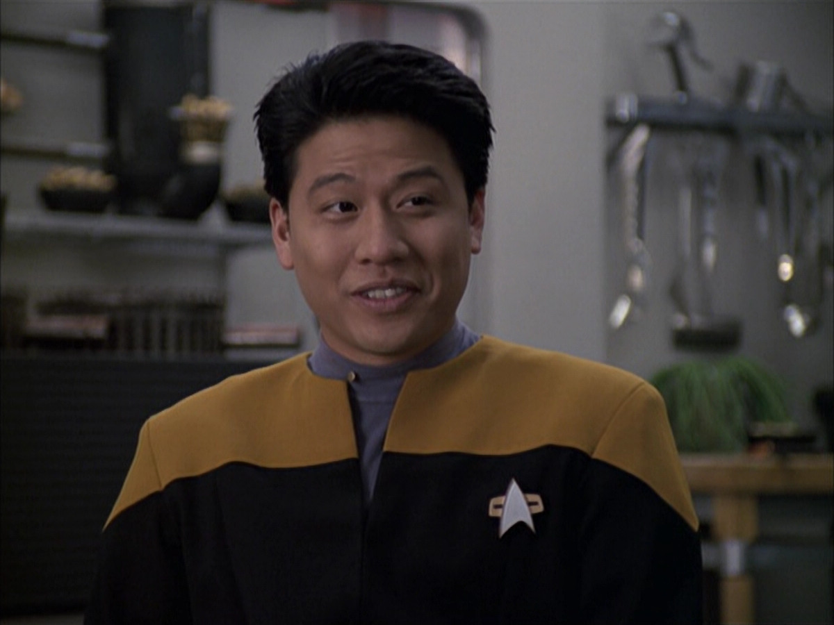 extant_StarTrek_VOY_6x15-Tsunkatse_01207.jpg
