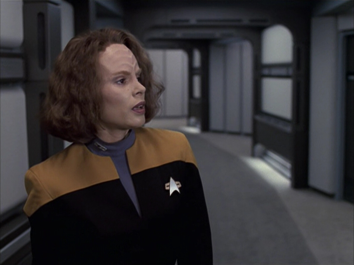extant_StarTrek_VOY_6x15-Tsunkatse_01293.jpg