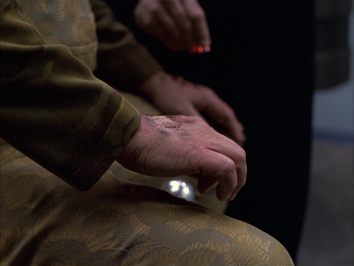 extant_StarTrek_VOY_6x15-Tsunkatse_01298.jpg