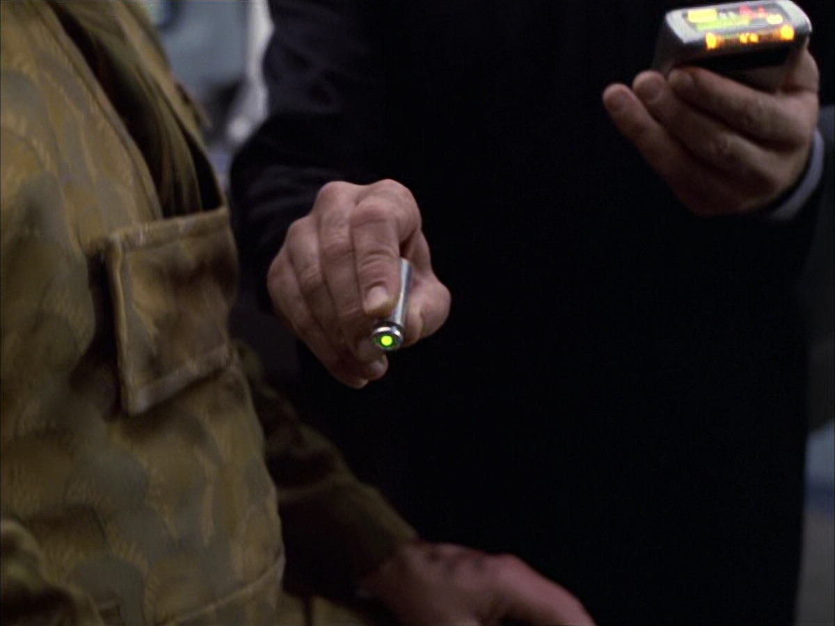 extant_StarTrek_VOY_6x15-Tsunkatse_01302.jpg