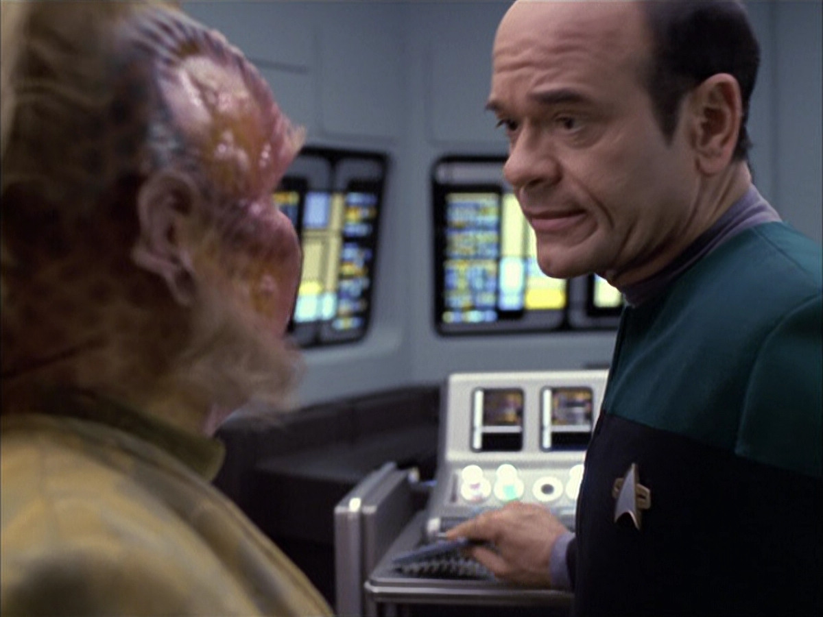 extant_StarTrek_VOY_6x15-Tsunkatse_01323.jpg