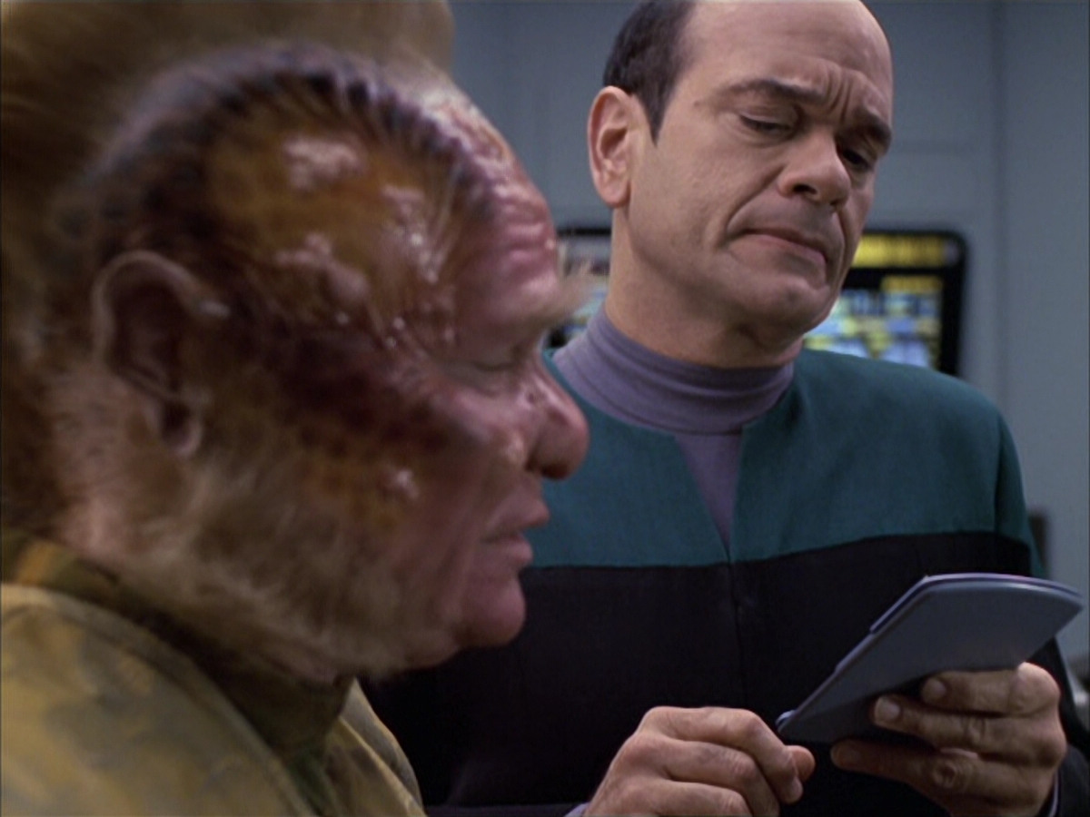 extant_StarTrek_VOY_6x15-Tsunkatse_01332.jpg