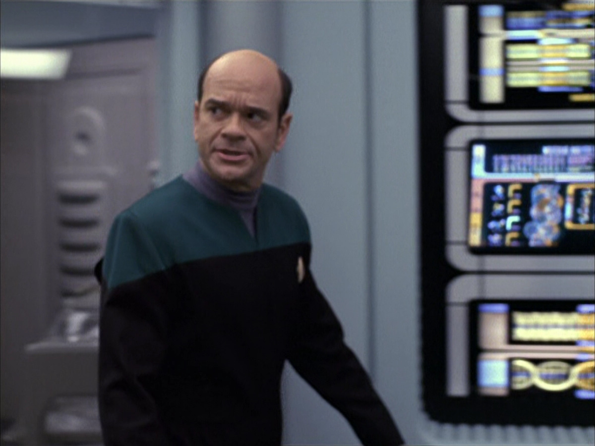extant_StarTrek_VOY_6x15-Tsunkatse_01346.jpg