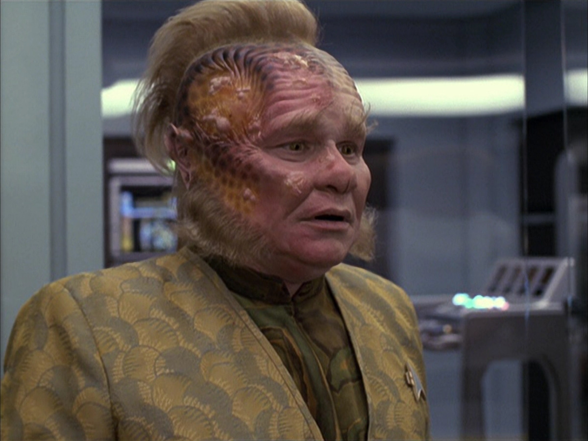 extant_StarTrek_VOY_6x15-Tsunkatse_01364.jpg
