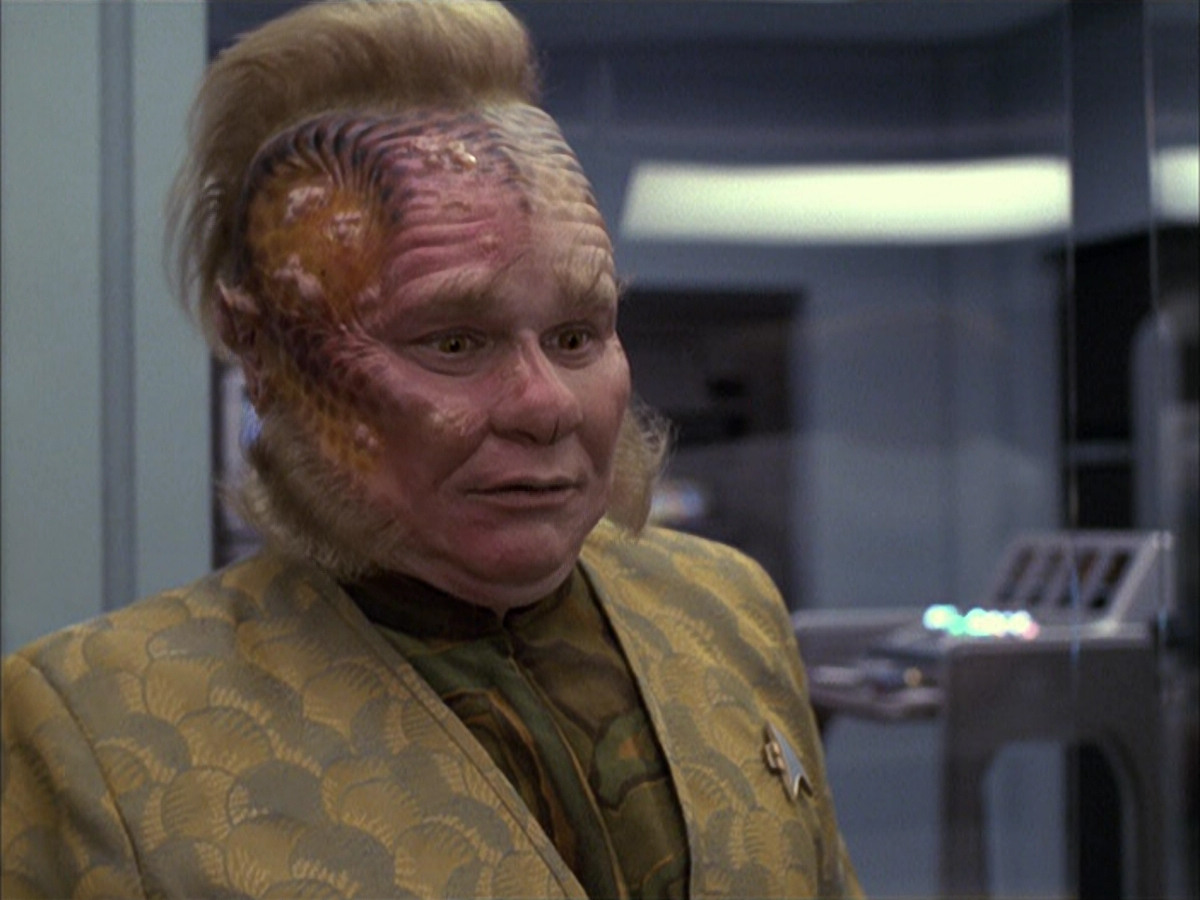 extant_StarTrek_VOY_6x15-Tsunkatse_01369.jpg