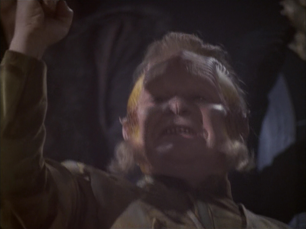 extant_StarTrek_VOY_6x15-Tsunkatse_01401.jpg
