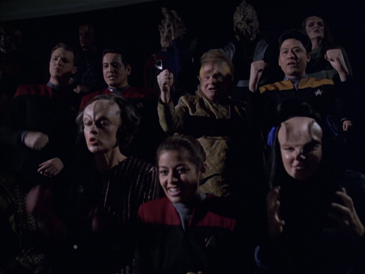 extant_StarTrek_VOY_6x15-Tsunkatse_01423.jpg