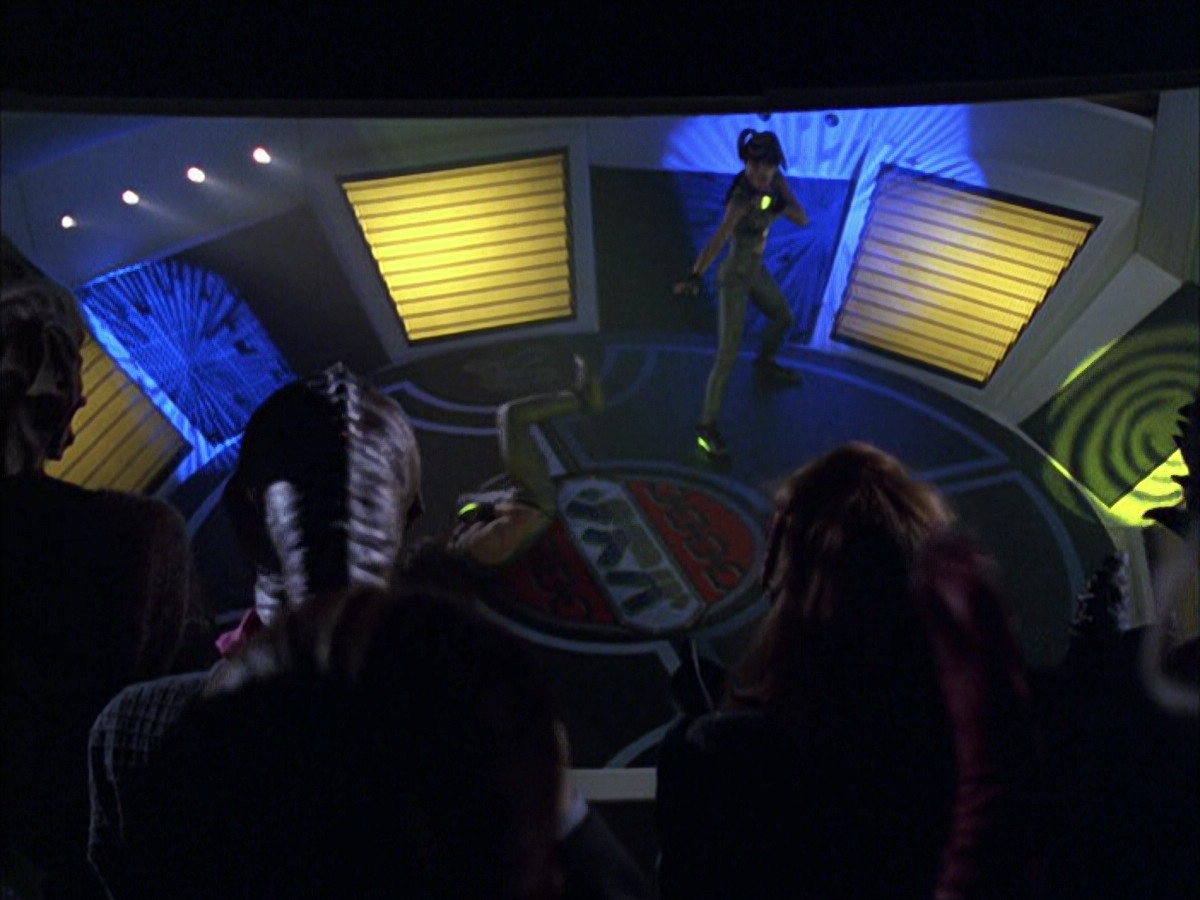 extant_StarTrek_VOY_6x15-Tsunkatse_01427.jpg