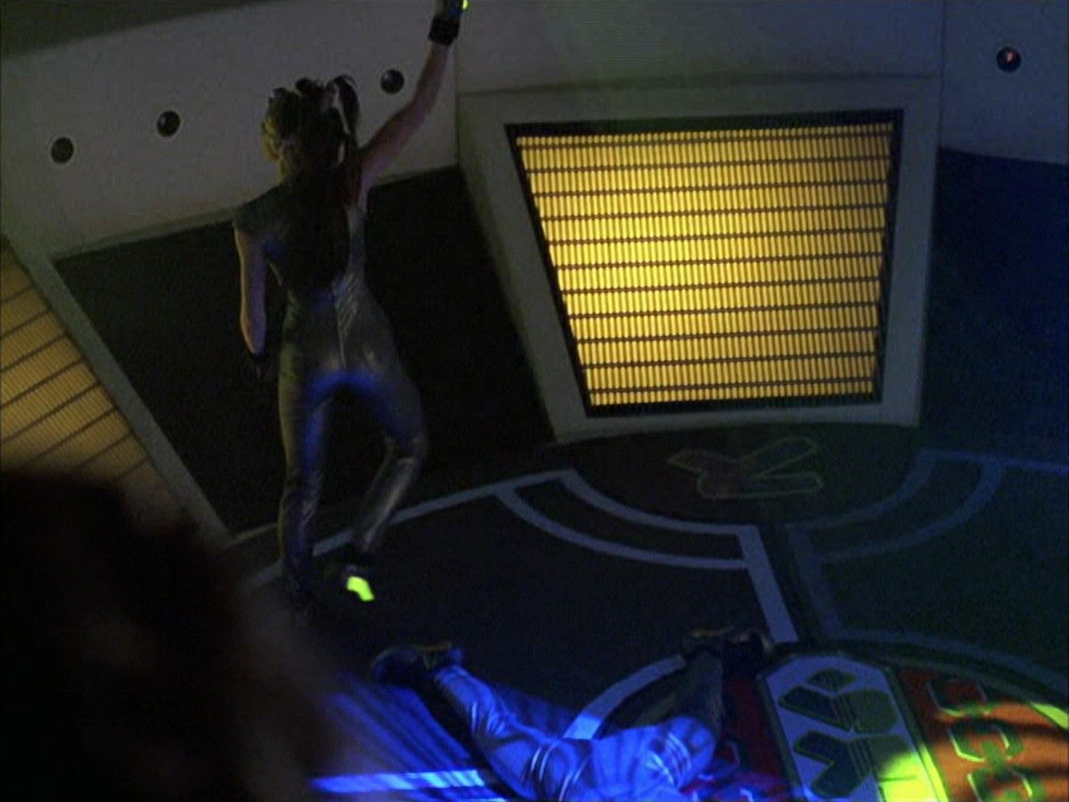 extant_StarTrek_VOY_6x15-Tsunkatse_01434.jpg