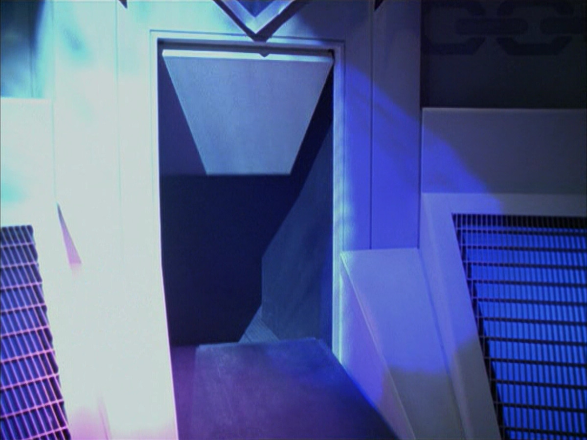 extant_StarTrek_VOY_6x15-Tsunkatse_01501.jpg