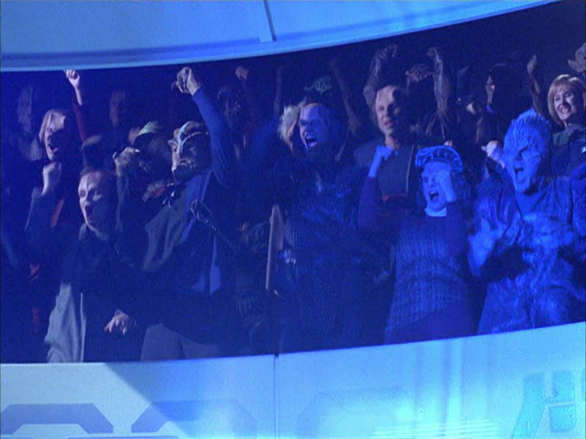 extant_StarTrek_VOY_6x15-Tsunkatse_01530.jpg
