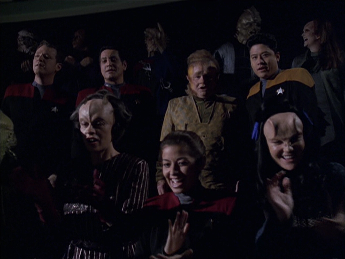 extant_StarTrek_VOY_6x15-Tsunkatse_01538.jpg